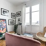 Le Nid Parisien - Chic - Vue Tour Eiffel アパート